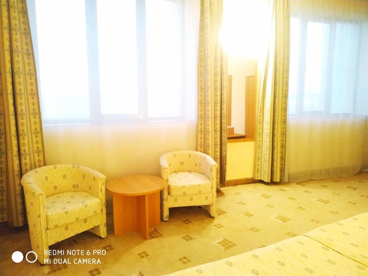 Expo Hotel Tasken Kültér fotó