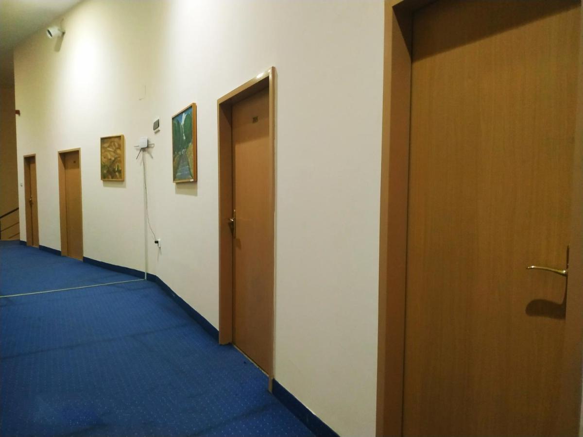 Expo Hotel Tasken Kültér fotó